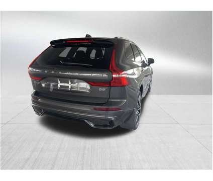 2024 Volvo XC60 B5 Plus Dark Theme is a Grey, Silver 2024 Volvo XC60 3.2 Trim SUV in Miami FL