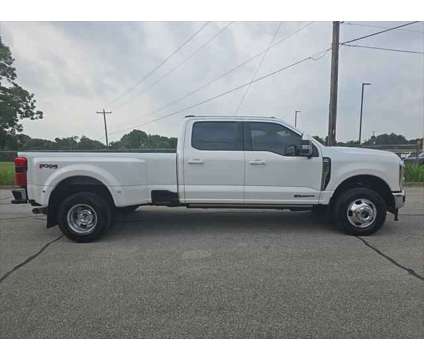 2023 Ford F-350 LARIAT is a White 2023 Ford F-350 Lariat Truck in Brenham TX
