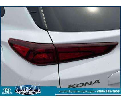 2022 Hyundai Kona SEL is a White 2022 Hyundai Kona SEL SUV in Valley Stream NY