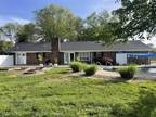 Home For Sale In Russell Springs, Kentucky