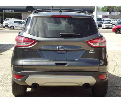 2015 Ford Escape SE is a 2015 Ford Escape SE Car for Sale in Chambersburg PA