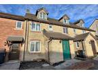 3 bedroom town house for sale in The Avenue, St Georges - 3 DOUBLE BEDROOMS