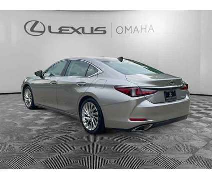 2019 Lexus ES 350 Luxury is a 2019 Lexus ES Car for Sale in Omaha NE