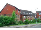 2 Bedroom Flat to Rent in Abbey Gardens