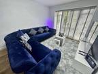2 bed flat to rent in Burlington House, UB7, West Drayton