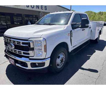 2024 Ford Super Duty F-350 DRW XL is a White 2024 Ford Car for Sale in Hayesville NC