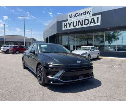 2024 Hyundai Sonata SEL is a Black 2024 Hyundai Sonata Car for Sale in Olathe KS