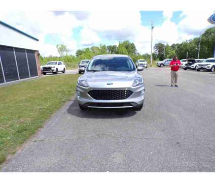 2022UsedFordUsedEscapeUsedAWD is a Silver 2022 Ford Escape Car for Sale in Amory MS