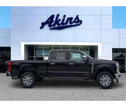 2024 Ford Super Duty F-250 SRW LARIAT is a Black 2024 Ford Car for Sale in Winder GA
