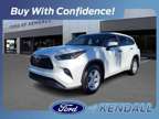 2023 Toyota Highlander Hybrid LE 33465 miles