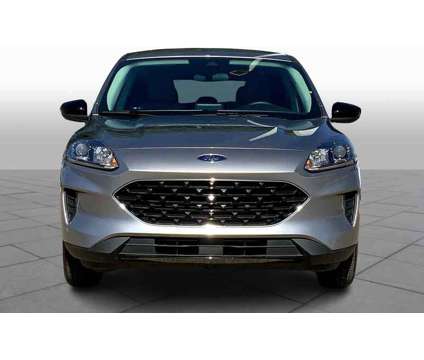2022UsedFordUsedEscapeUsedFWD is a Silver 2022 Ford Escape Car for Sale in Lubbock TX
