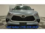 2022 Toyota Highlander with 25,667 miles!