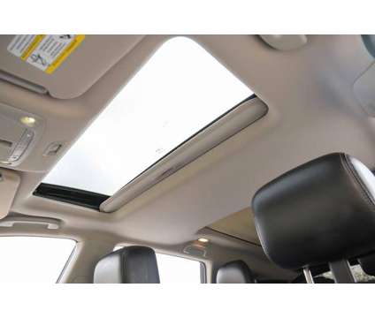 2014 Nissan Pathfinder for sale is a Silver 2014 Nissan Pathfinder Car for Sale in Addison TX