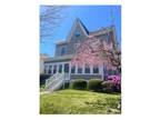 Flat For Rent In Newport, Rhode Island