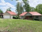Home For Sale In Bee Spring, Kentucky