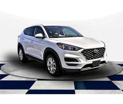 2019 Hyundai Tucson SE is a White 2019 Hyundai Tucson SE SUV in West Islip NY