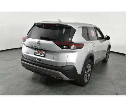 2022 Nissan Rogue SV FWD is a Silver 2022 Nissan Rogue SV Station Wagon in Orlando FL