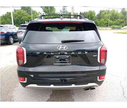 2022 Hyundai Palisade Calligraphy is a Black 2022 SUV in Evansville IN