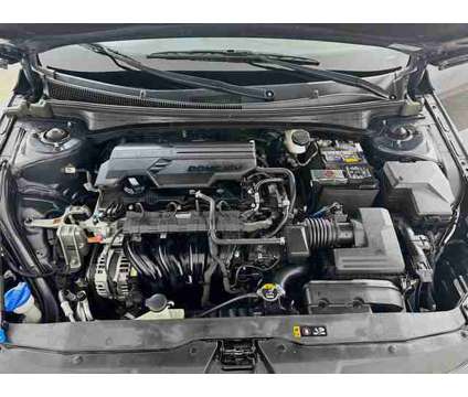2021 Hyundai Elantra SEL is a Grey 2021 Hyundai Elantra Sedan in Langhorne PA