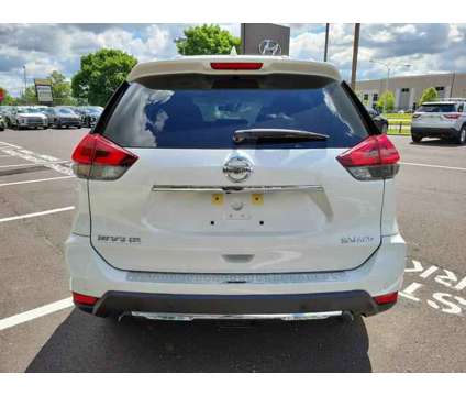 2019 Nissan Rogue SV is a White 2019 Nissan Rogue SV Station Wagon in Philadelphia PA