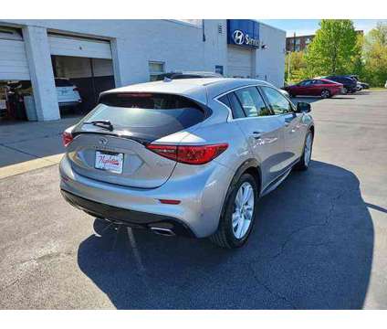 2018 Infiniti QX30 Luxury is a Silver 2018 Infiniti QX30 Luxury Station Wagon in Calumet City IL