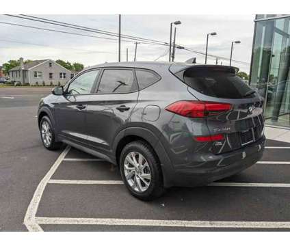 2021 Hyundai Tucson SE is a 2021 Hyundai Tucson SE SUV in Quakertown PA