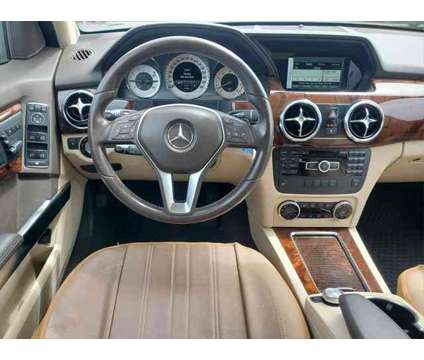 2014 Mercedes-Benz GLK 4MATIC is a White 2014 Mercedes-Benz G SUV in Brunswick OH