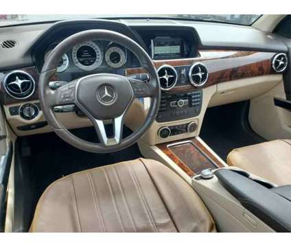 2014 Mercedes-Benz GLK 4MATIC is a White 2014 Mercedes-Benz G SUV in Brunswick OH