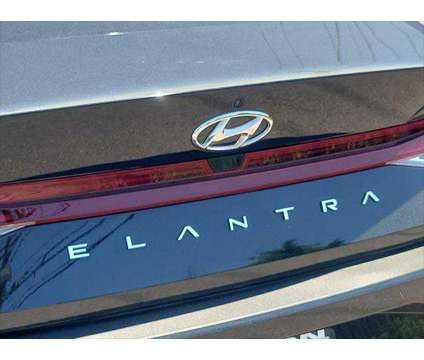 2021 Hyundai Elantra SEL is a Black 2021 Hyundai Elantra Car for Sale in Union NJ