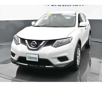 2016 Nissan Rogue S is a 2016 Nissan Rogue S Station Wagon in Dubuque IA