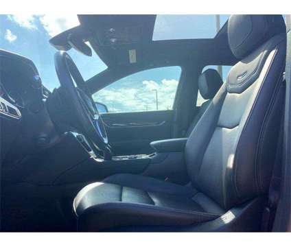 2021 Cadillac XT5 FWD Premium Luxury is a 2021 Cadillac XT5 SUV in Savannah GA