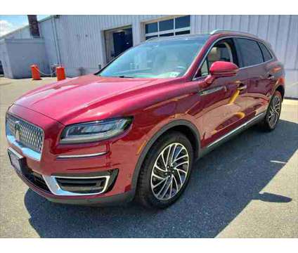 2019 Lincoln Nautilus Reserve is a Red 2019 SUV in Manahawkin NJ