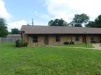 Home For Rent In Lindale, Texas