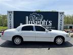 Used 2006 LINCOLN TOWN CAR For Sale