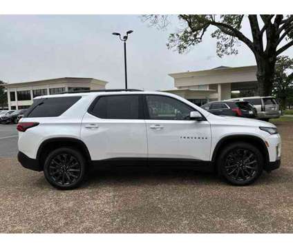 2022 Chevrolet Traverse RS is a White 2022 Chevrolet Traverse RS Car for Sale in Memphis TN
