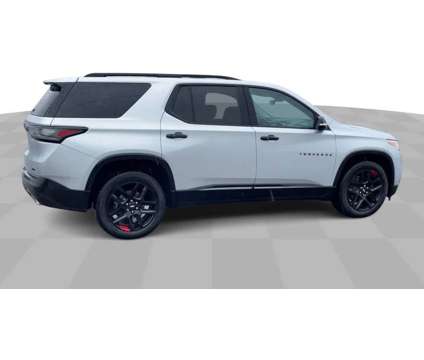 2021UsedChevroletUsedTraverseUsedAWD 4dr is a Silver 2021 Chevrolet Traverse Car for Sale in Milwaukee WI