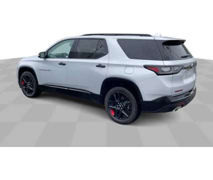 2021UsedChevroletUsedTraverseUsedAWD 4dr is a Silver 2021 Chevrolet Traverse Car for Sale in Milwaukee WI