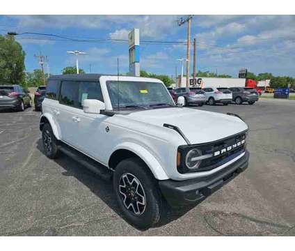 2024NewFordNewBroncoNew4 Door 4x4 is a White 2024 Ford Bronco Car for Sale in Bartlesville OK