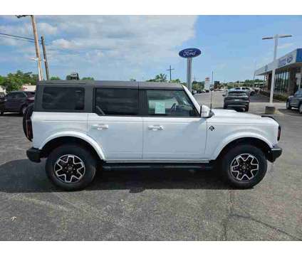 2024NewFordNewBroncoNew4 Door 4x4 is a White 2024 Ford Bronco Car for Sale in Bartlesville OK