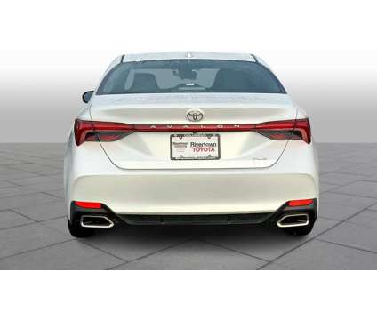 2019UsedToyotaUsedAvalonUsed(SE) is a White 2019 Toyota Avalon Car for Sale in Columbus GA