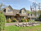 Home For Sale In Green Oak Township, Michigan