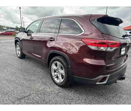 2017 Toyota Highlander Limited is a Red 2017 Toyota Highlander Limited SUV in Dubuque IA