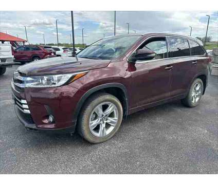 2017 Toyota Highlander Limited is a Red 2017 Toyota Highlander Limited SUV in Dubuque IA