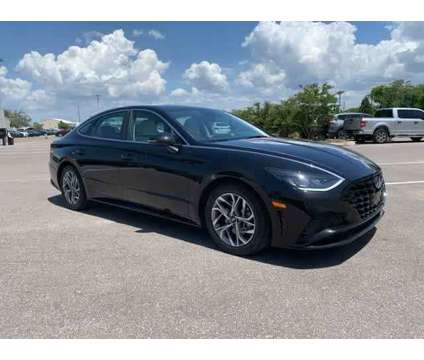 2021 Hyundai Sonata SEL is a Black 2021 Hyundai Sonata Sedan in New Port Richey FL