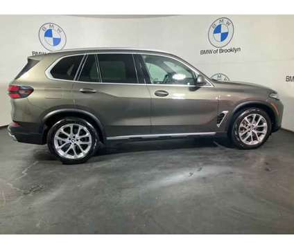 2025 BMW X5 xDrive40i is a Green 2025 BMW X5 4.8is SUV in Brooklyn NY