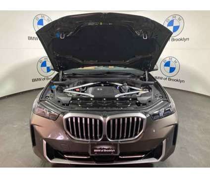 2025 BMW X5 xDrive40i is a Green 2025 BMW X5 4.8is SUV in Brooklyn NY