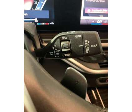 2025 BMW X5 xDrive40i is a White 2025 BMW X5 3.0si SUV in Brooklyn NY