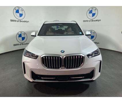 2025 BMW X5 xDrive40i is a White 2025 BMW X5 3.0si SUV in Brooklyn NY