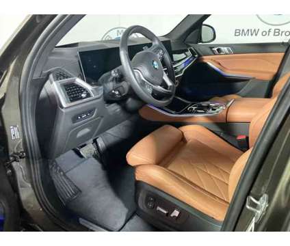 2025 BMW X5 xDrive40i is a Green 2025 BMW X5 3.0si SUV in Brooklyn NY