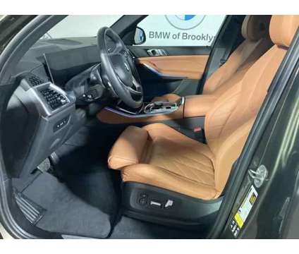 2025 BMW X5 xDrive40i is a Green 2025 BMW X5 3.0si SUV in Brooklyn NY